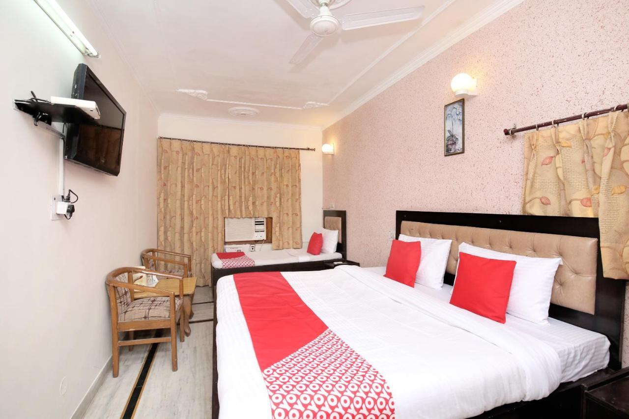 Oyo 5637 Hotel Majestic Chandigarh Ngoại thất bức ảnh